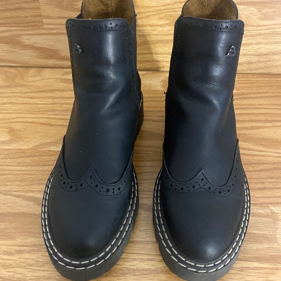 Bull Boxer Payton Slip On Chelsea Ankle Boots Women’s Size 7 M Black Wingtip - Picture 2 of 12